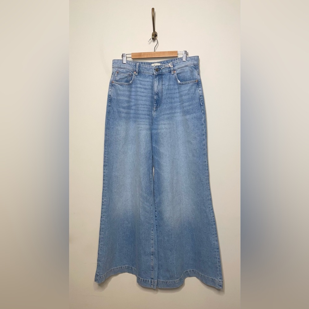 DL1961 Lucila Wide Leg Ultra High Rise in Clear Skies - Picture 5 of 10